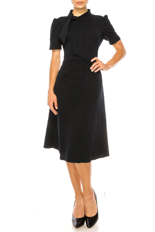 Maggy London GT545M - Knee-Length A-Line Formal Dress