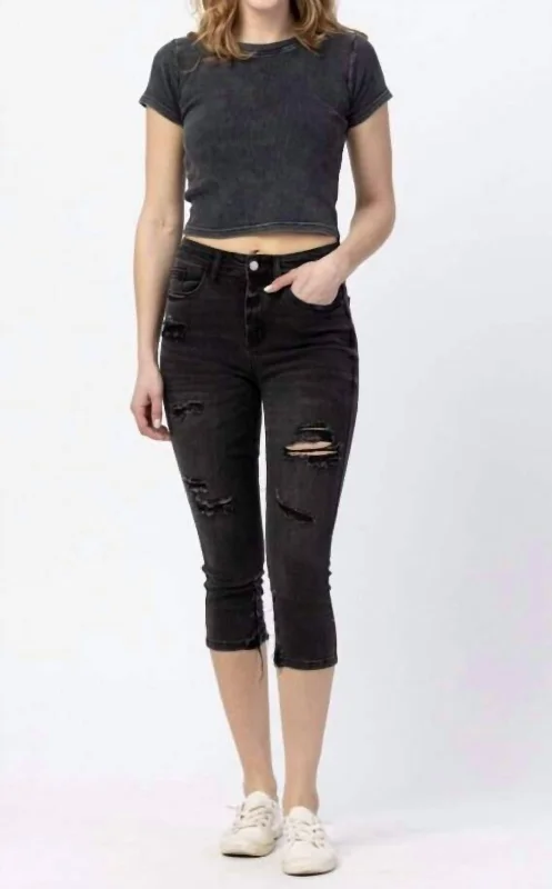 Destroyed Skinny Capri Pants In Black